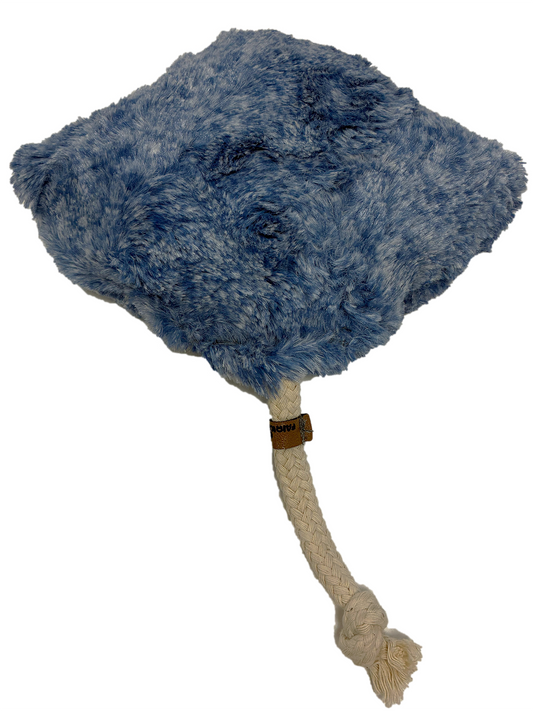 Kau und Wurfspielzeug - Jochen